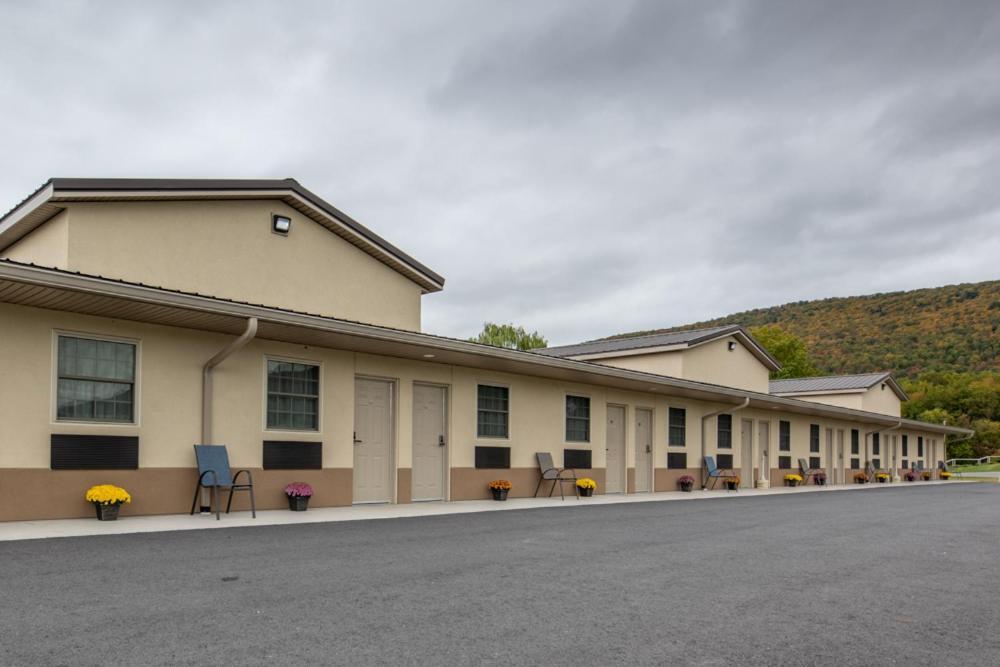 Lock Haven Grandview Hotel Mill Hall 外观 照片
